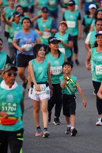 BIB: 2519, 525, 1704, 50007
                            <button type="button" onclick="openModal(10518421)" class="btn btn-primary btn-sm float-right btn-popup" data-toggle="modal" data-target=".modal-high-quality">
                        <i class="fas fa-shopping-cart"></i> Add to Cart
                    </button>
                                            <button type="button" onclick="isThisMe(10518421, true)" class="btn btn-success btn-sm float-right btn-popup btn-isme hidden" data-toggle="tooltip" data-placement="bottom" title="นี่คือรูปของคุณใช่ไหม คลิกที่นี่เพื่อเอาเข้าอัลบั้ม">
                        <i class="fas fa-plus"></i> Add to album
                    </button>
                    <button type="button" onclick="isThisMe(10518421, false)" class="btn btn-warning btn-sm float-right btn-popup btn-isnotme hidden">
                        <i class="fas fa-ban"></i> Remove from album
                    </button>